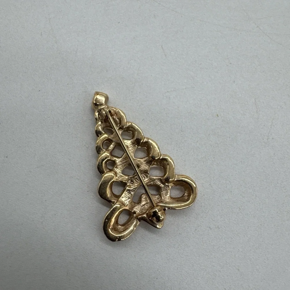 Vintage Avon Christmas Tree Brooch CZ Star 1.25